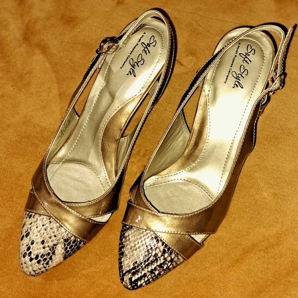 Soft Style Snake Skin Heels Size 10